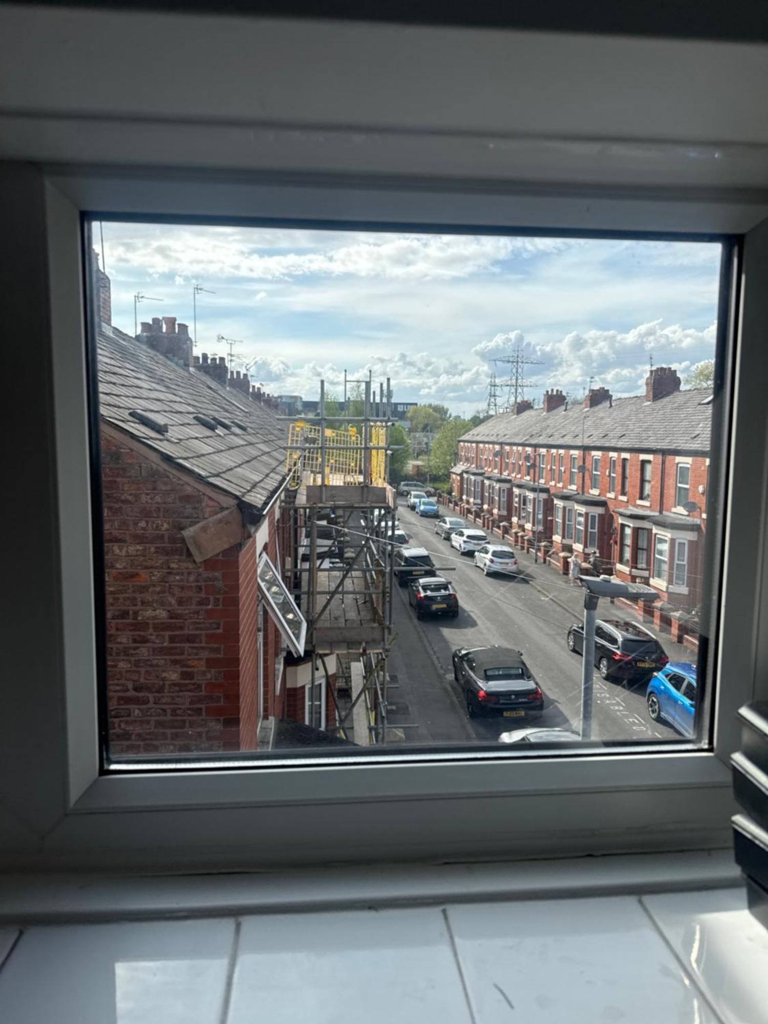 Bank Street Apartment *